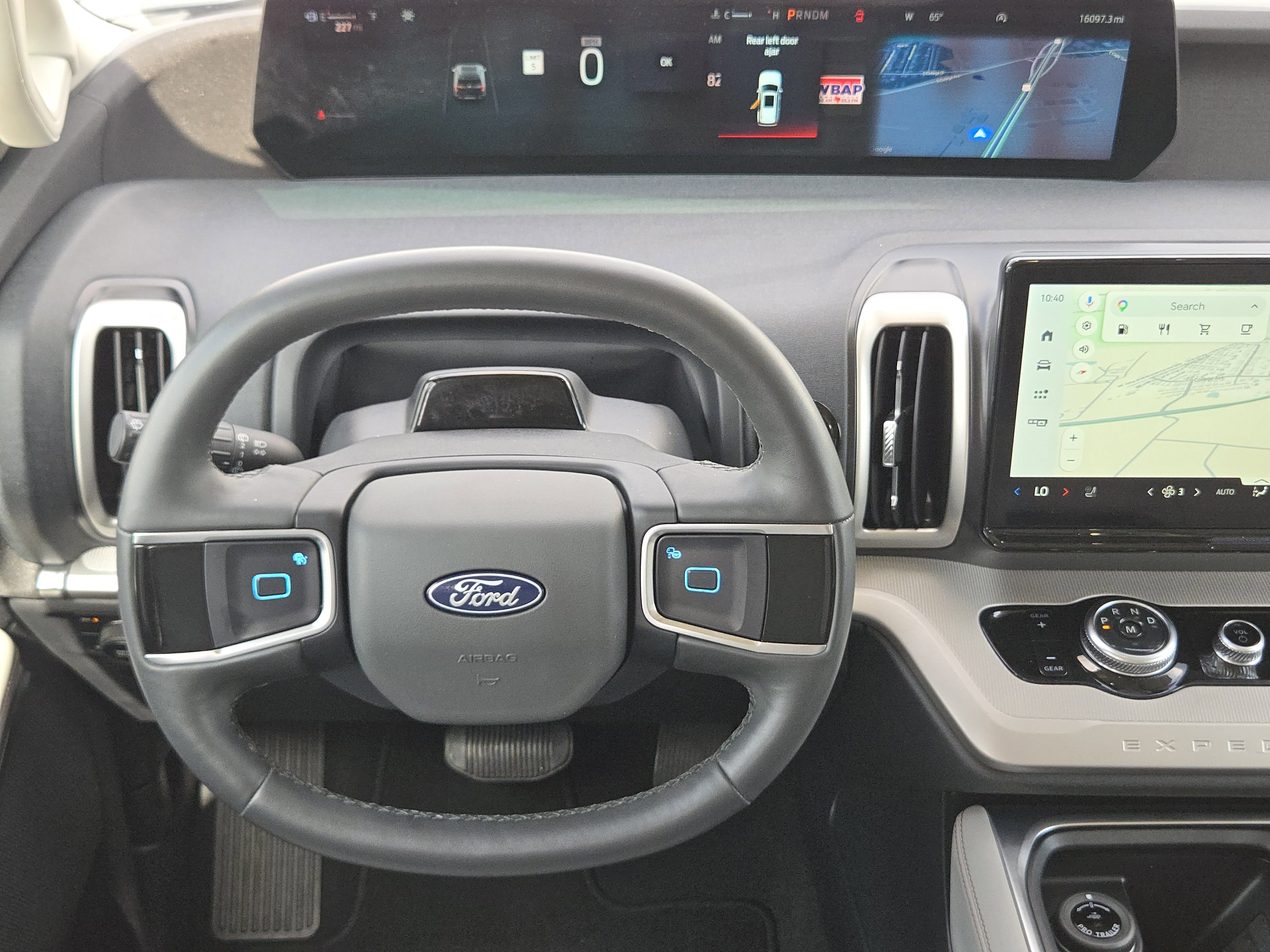 Certified 2025 Ford Expedition Active AWD/4WD image 26