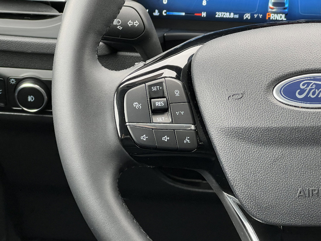 Certified 2025 Ford Escape Platinum image 22