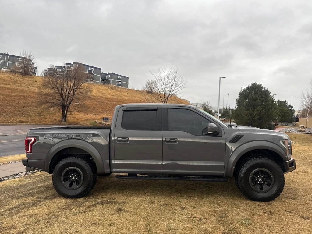 Certified 2018 Ford F150 Raptor w/ Equipment Group 802A Luxury image 7