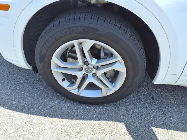 Used 2019 Audi Q5 2.0T Premium w/ Convenience Package AWD/4WD image 5