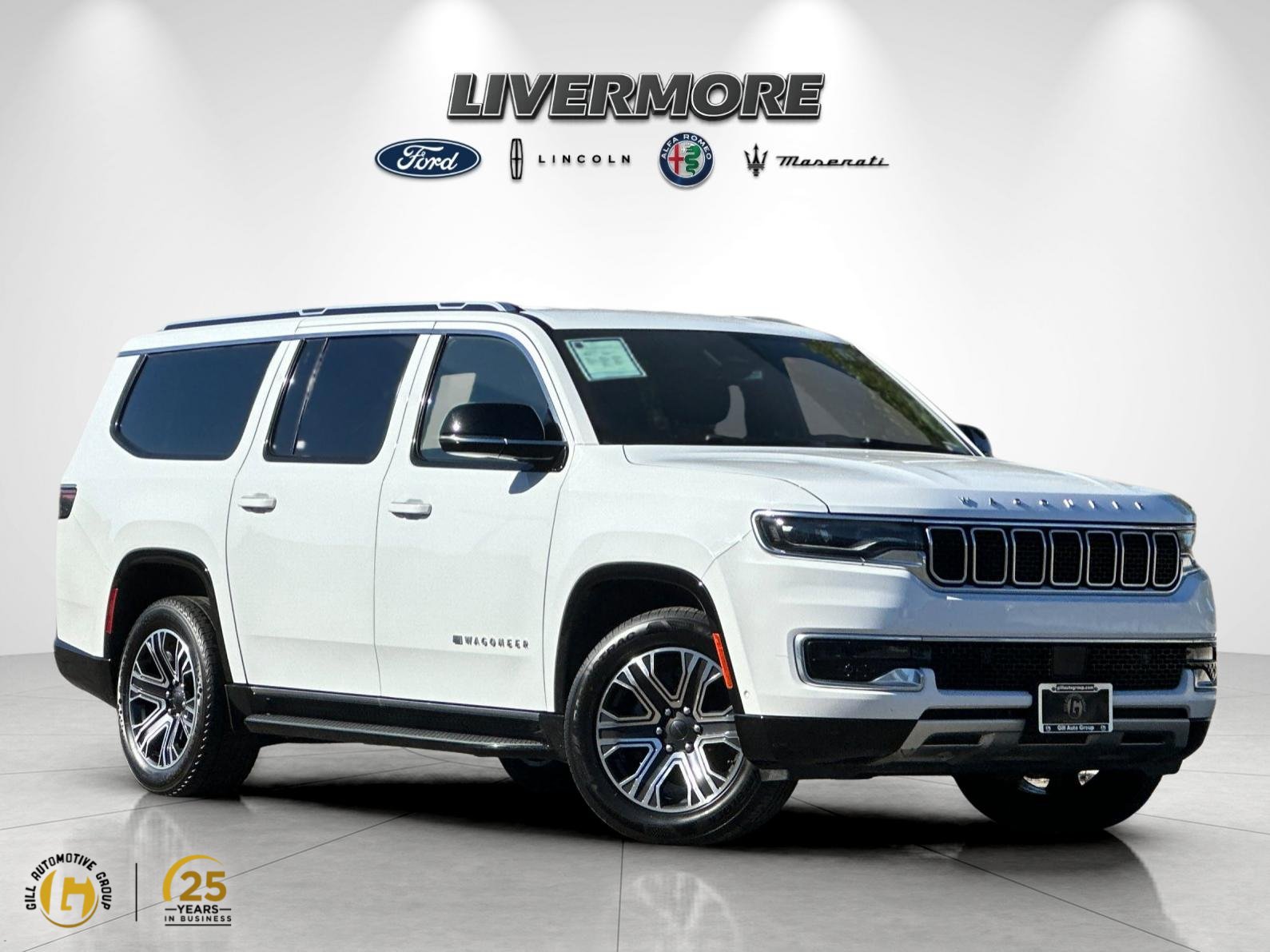 Used 2024 Jeep Wagoneer L Series II w/ Flexible Seating Group