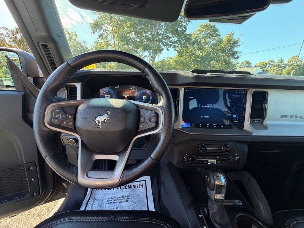 Certified 2025 Ford Bronco Outer Banks w/ Sasquatch Package AWD/4WD image 18