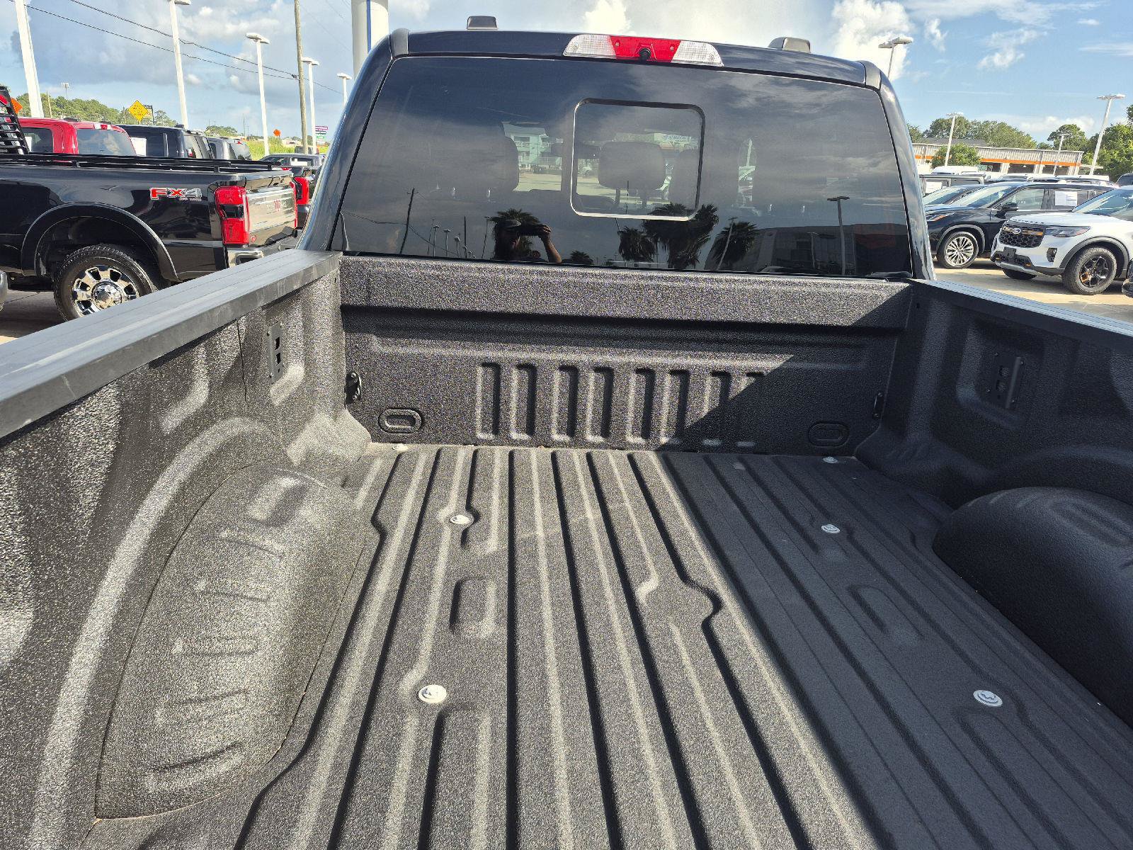 Certified 2025 Ford F250 Platinum AWD/4WD image 14