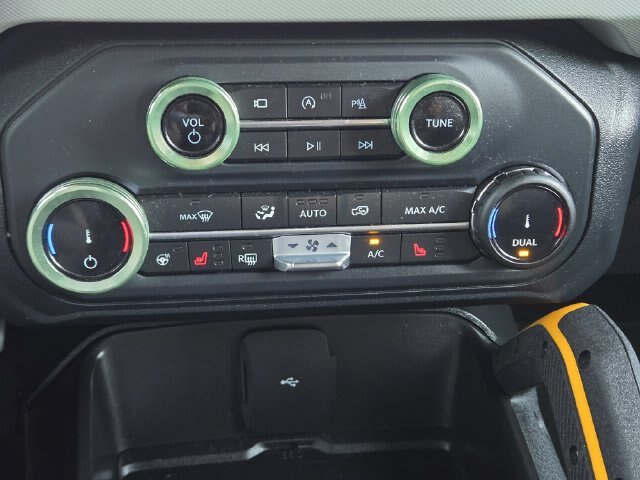 Certified 2022 Ford Bronco Badlands AWD/4WD image 18