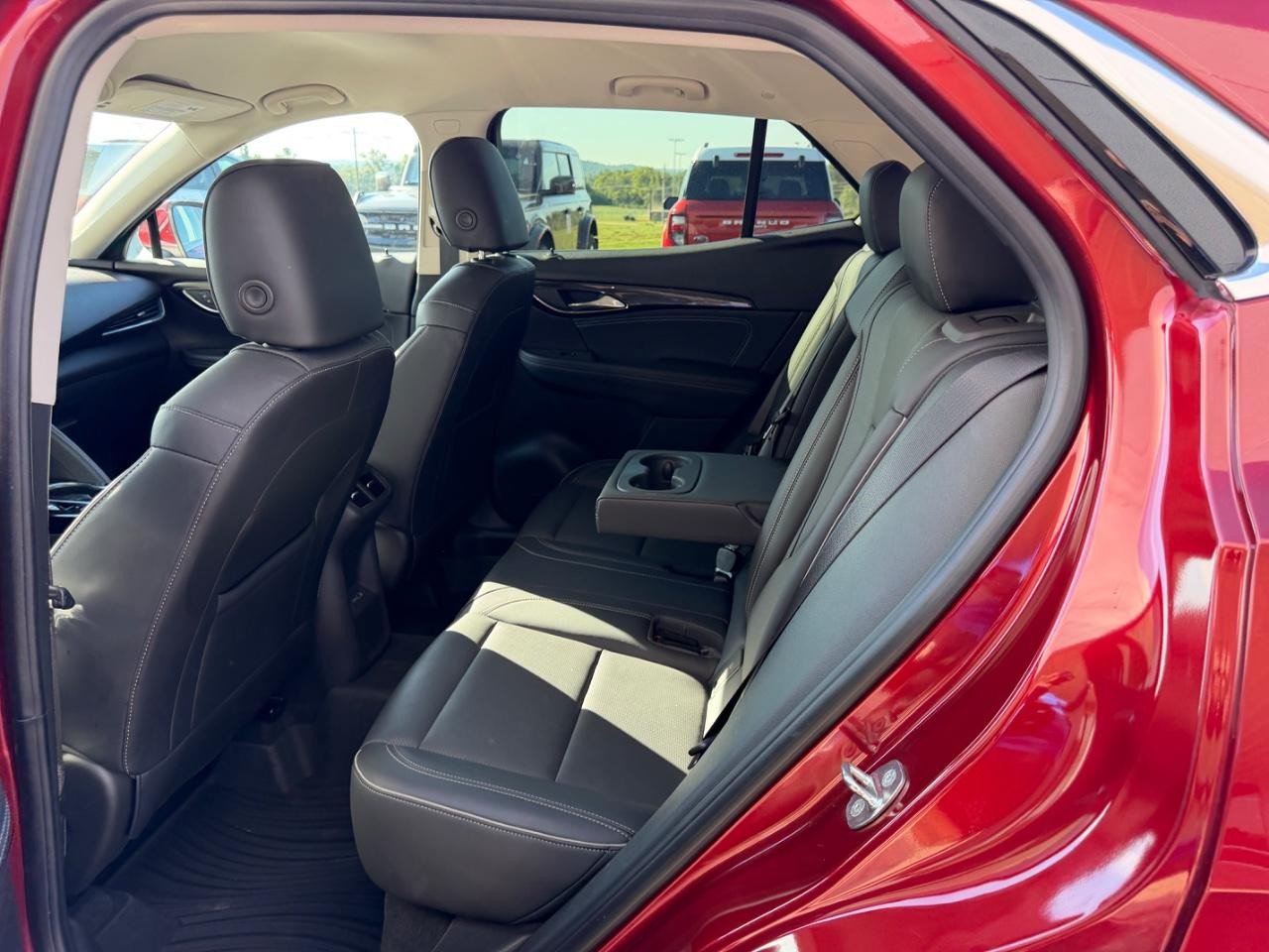 Used 2023 Buick Envision Essence FWD image 10