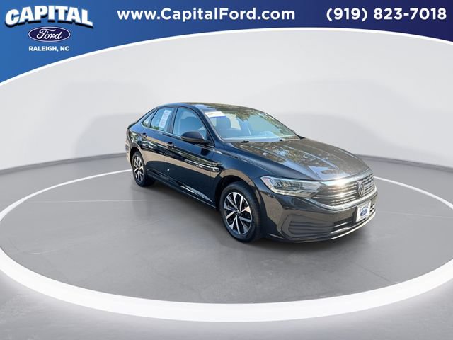 Used 2024 Volkswagen Jetta S FWD image 2