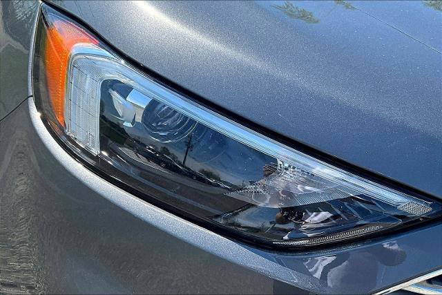 Certified 2024 Ford Edge Titanium AWD/4WD image 29