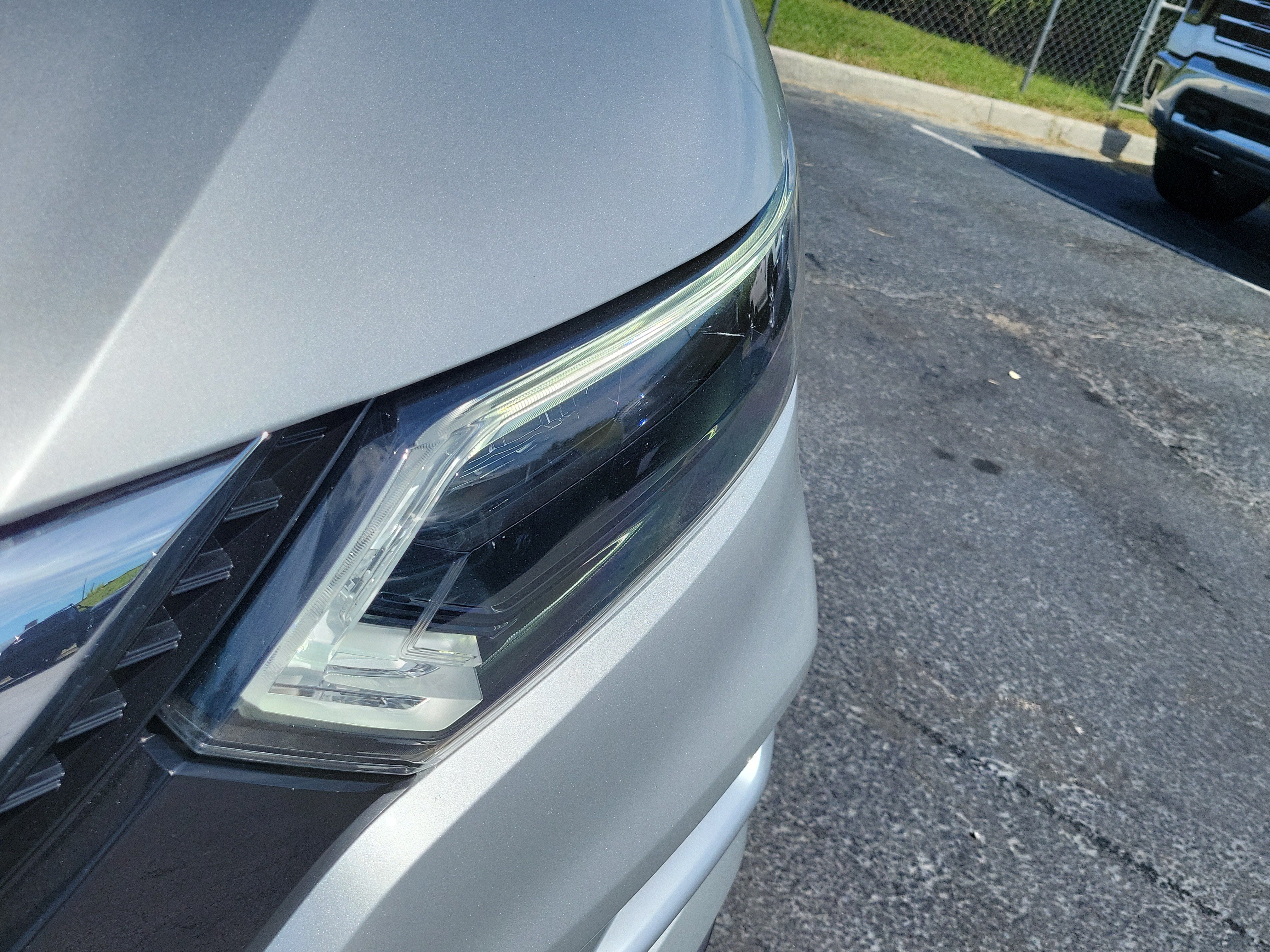 Used 2022 Nissan Rogue Sport SL w/ Premium Package AWD/4WD image 3