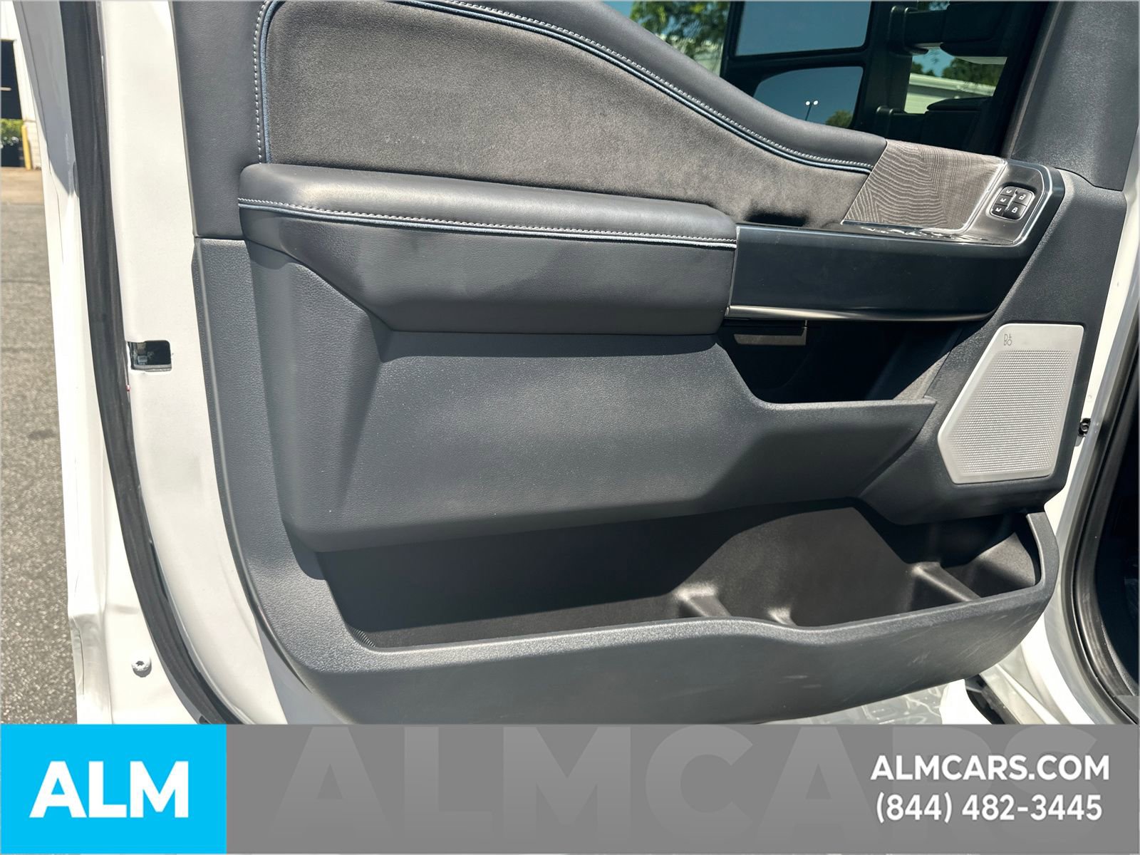 Certified 2025 Ford F350 Platinum AWD/4WD image 11