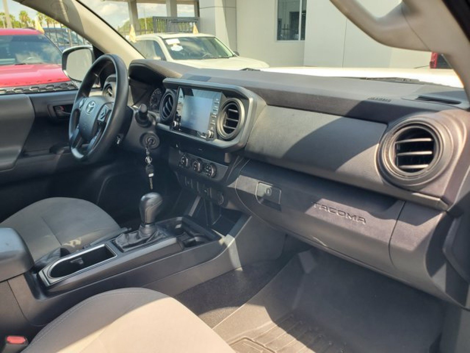 Used 2020 Toyota Tacoma SR w/ SR Convenience Package RWD image 30
