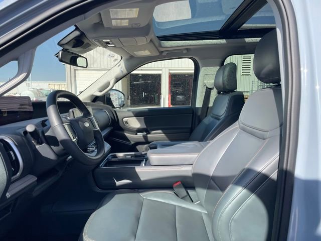 Certified 2025 Ford Expedition Active image 8