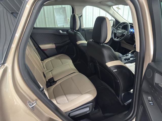 Certified 2020 Ford Escape Titanium w/ Titanium Premium Package 2.0 AWD/4WD image 29