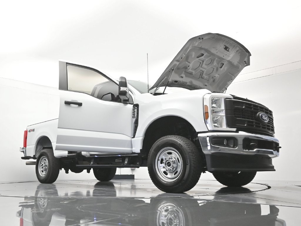 Certified 2025 Ford F250 XL w/ XL Driver Assist Package AWD/4WD image 46