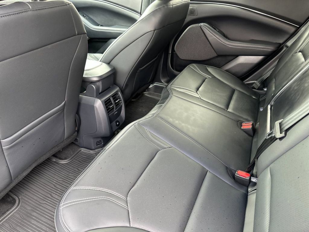 Certified 2025 Ford Mustang Mach-E Premium image 11