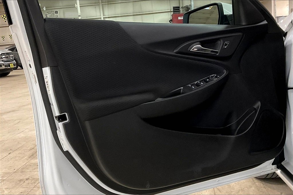 Used 2024 Chevrolet Malibu LT image 21