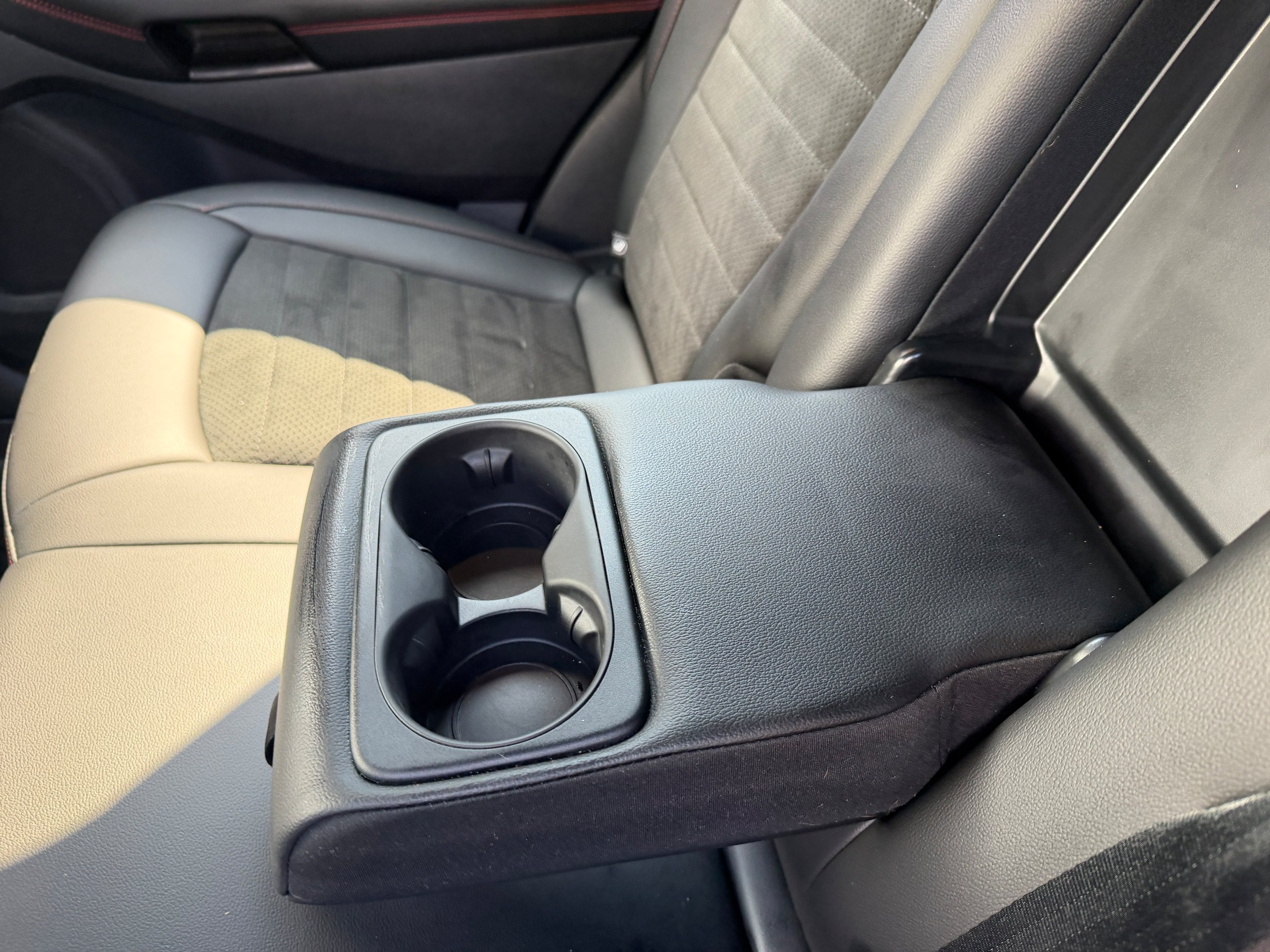 Certified 2021 Ford Edge ST-Line AWD/4WD image 16