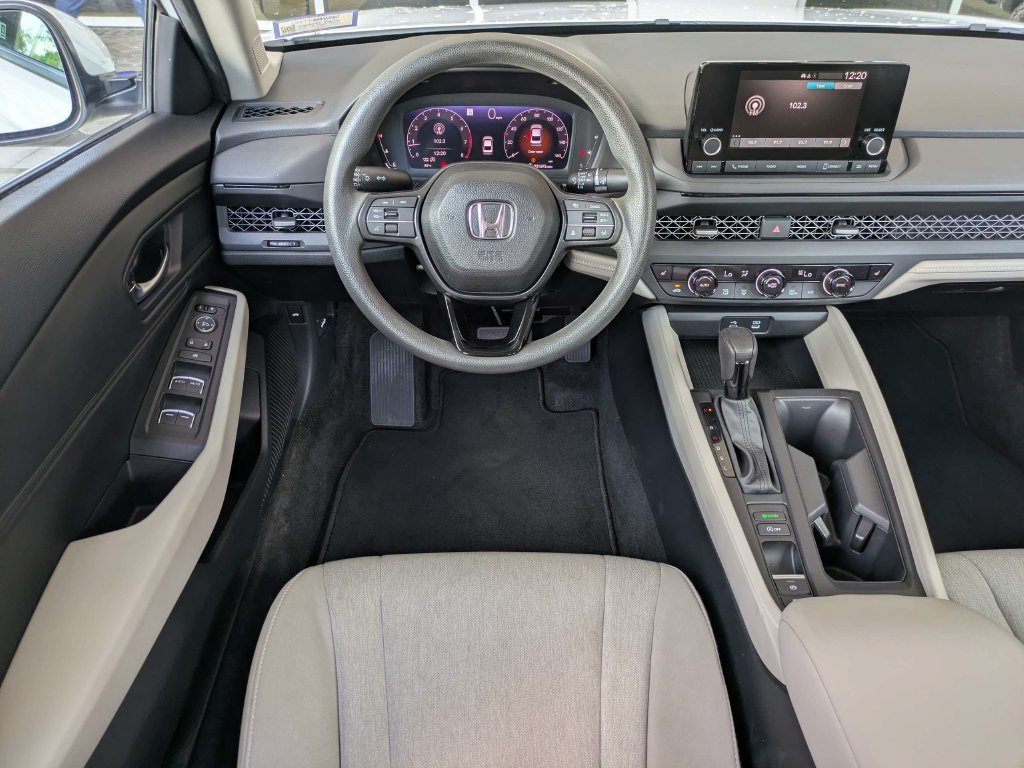 Used 2024 Honda Accord EX image 16