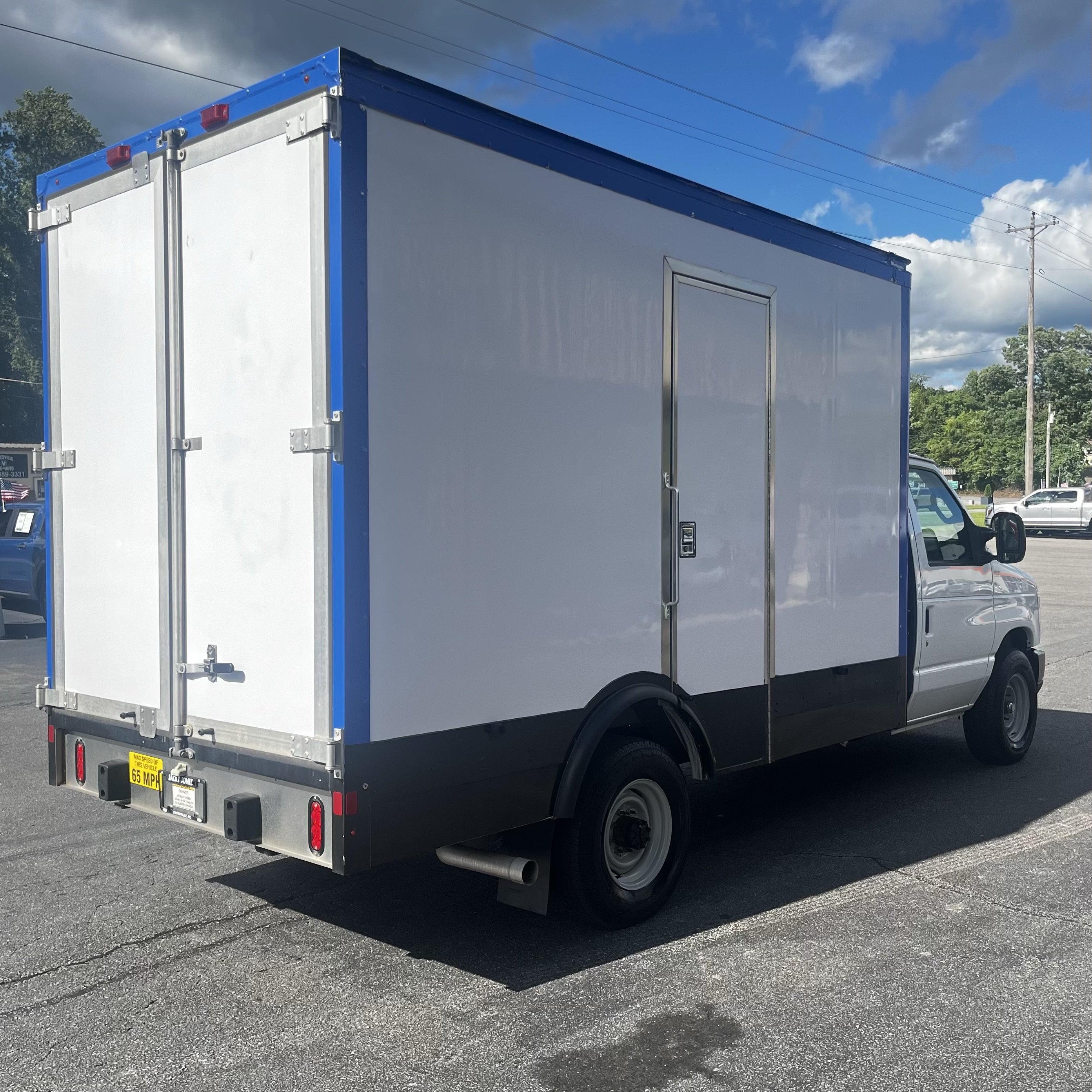 Certified 2024 Ford E-350 and Econoline 350 Super Duty w/ Power Windows & Locks Group RWD image 6