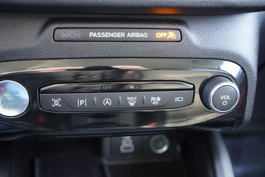 Certified 2024 Ford Escape Platinum image 29