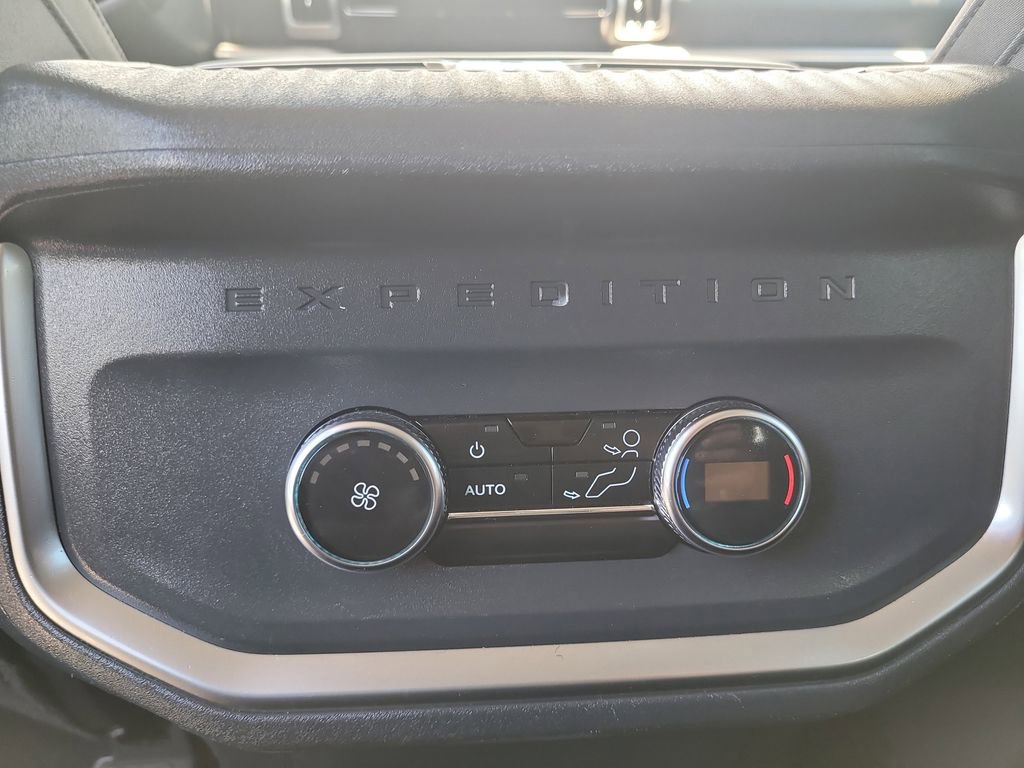 Certified 2025 Ford Expedition Max Active RWD image 16