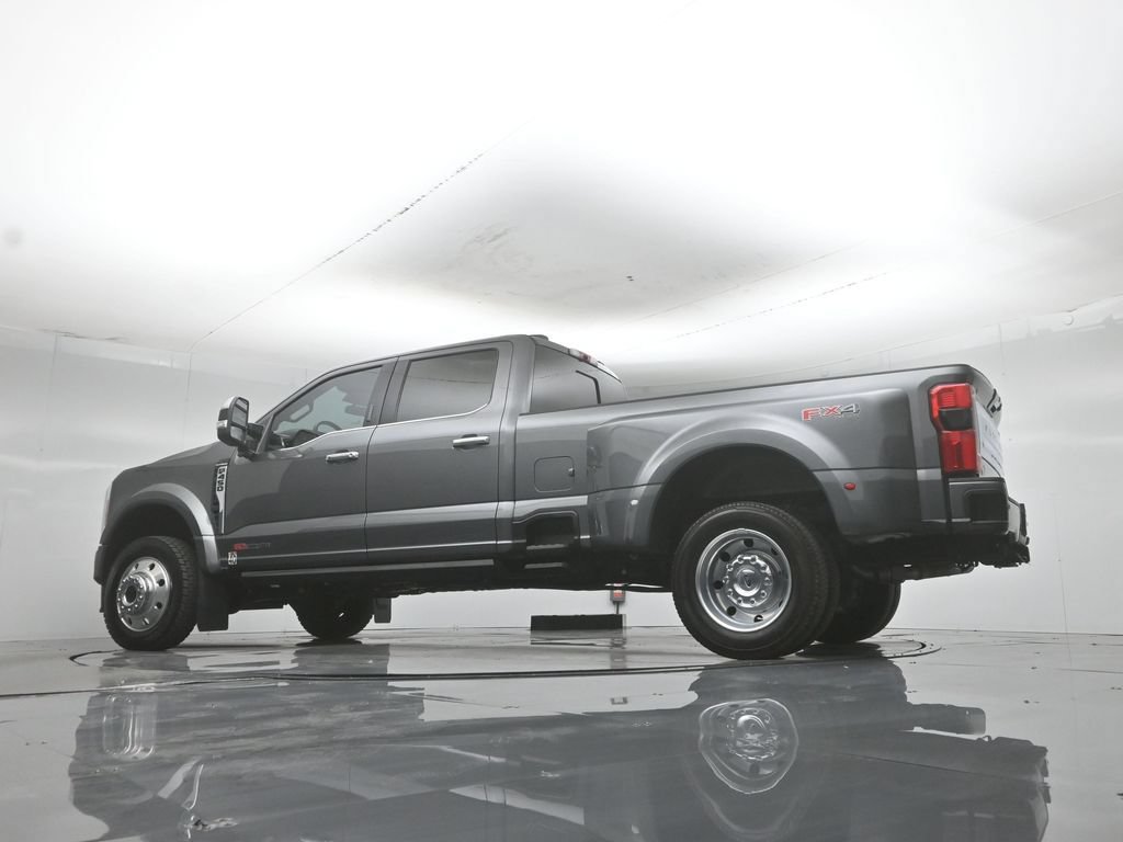Certified 2023 Ford F450 Platinum w/ FX4 Off-Road Package AWD/4WD image 58