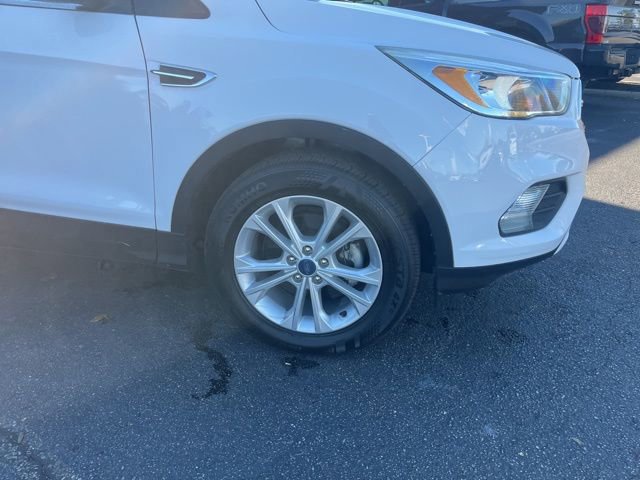 Certified 2019 Ford Escape SE image 8