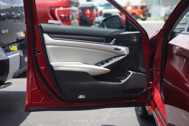 Used 2022 Honda Accord EX-L image 31