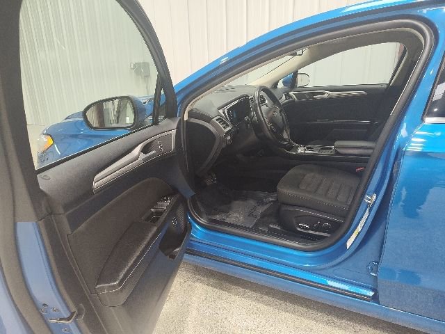 Certified 2020 Ford Fusion SE image 10