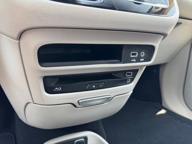 Used 2017 Chrysler Pacifica Touring-L Plus w/ Advanced Safetytec Group FWD image 27