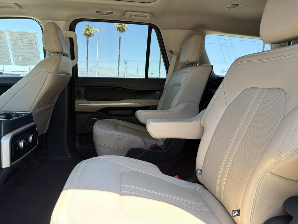 Certified 2024 Ford Expedition Limited AWD/4WD image 19