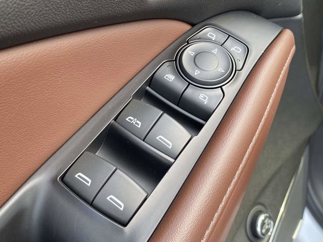 Used 2021 Buick Enclave Avenir w/ Avenir Technology Package image 23