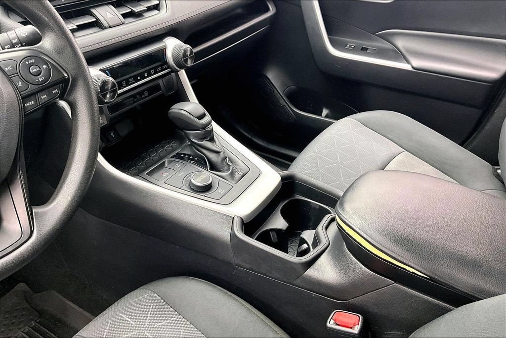 Used 2021 Toyota RAV4 XLE w/ Convenience Package AWD/4WD image 15