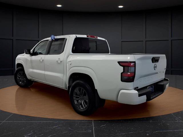 Used 2025 Nissan Frontier SV AWD/4WD image 4