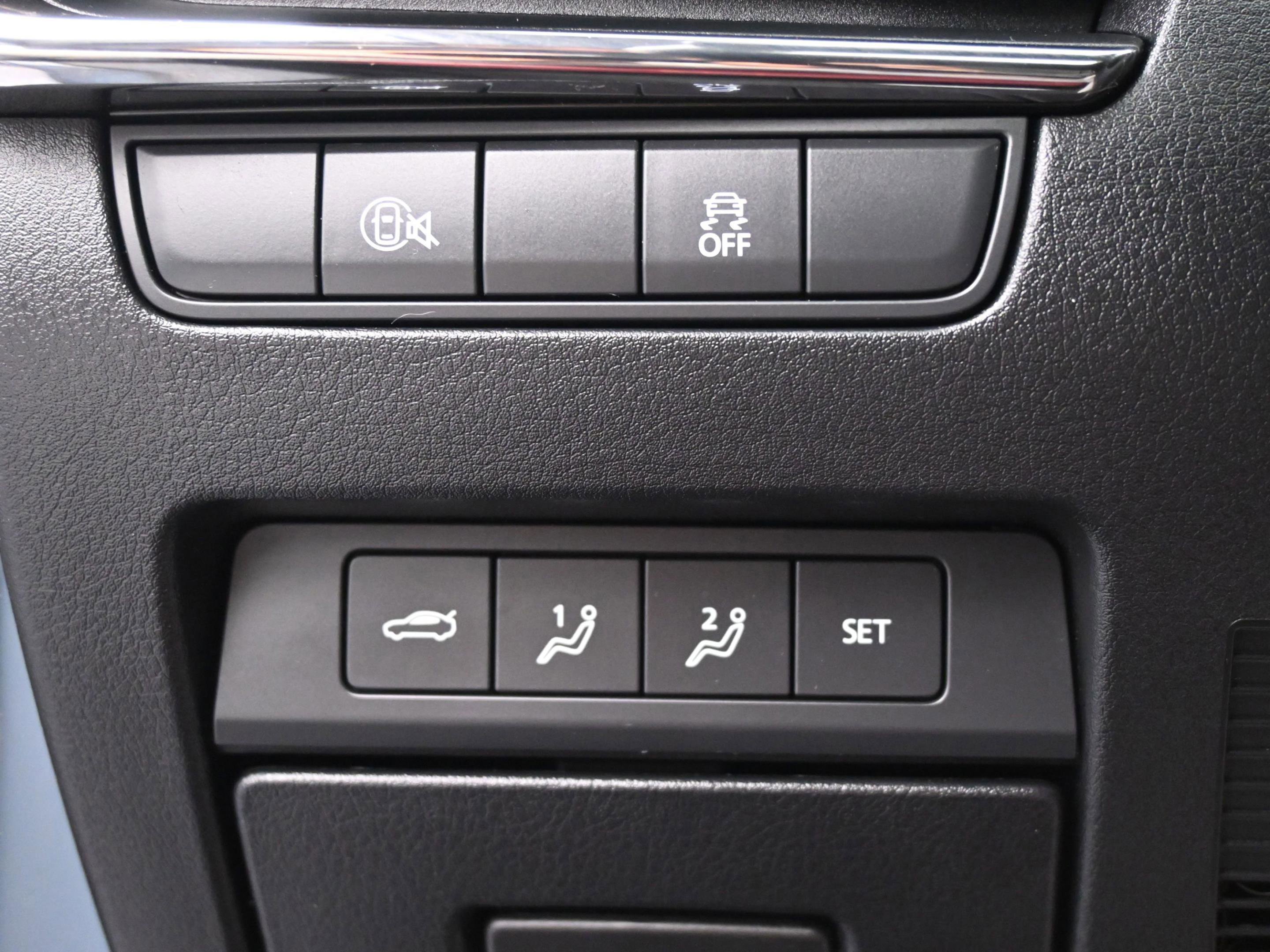 Used 2024 MAZDA MAZDA3 s image 47