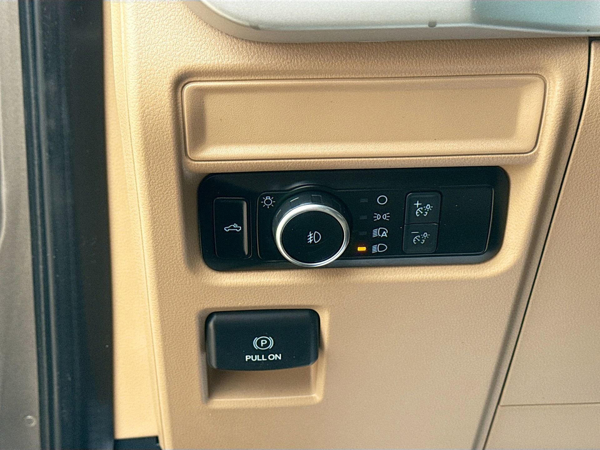 Certified 2022 Ford F150 XLT image 12