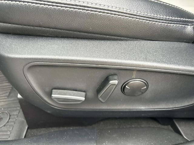 Certified 2024 Ford Escape SE w/ PHEV Premium Package FWD image 31