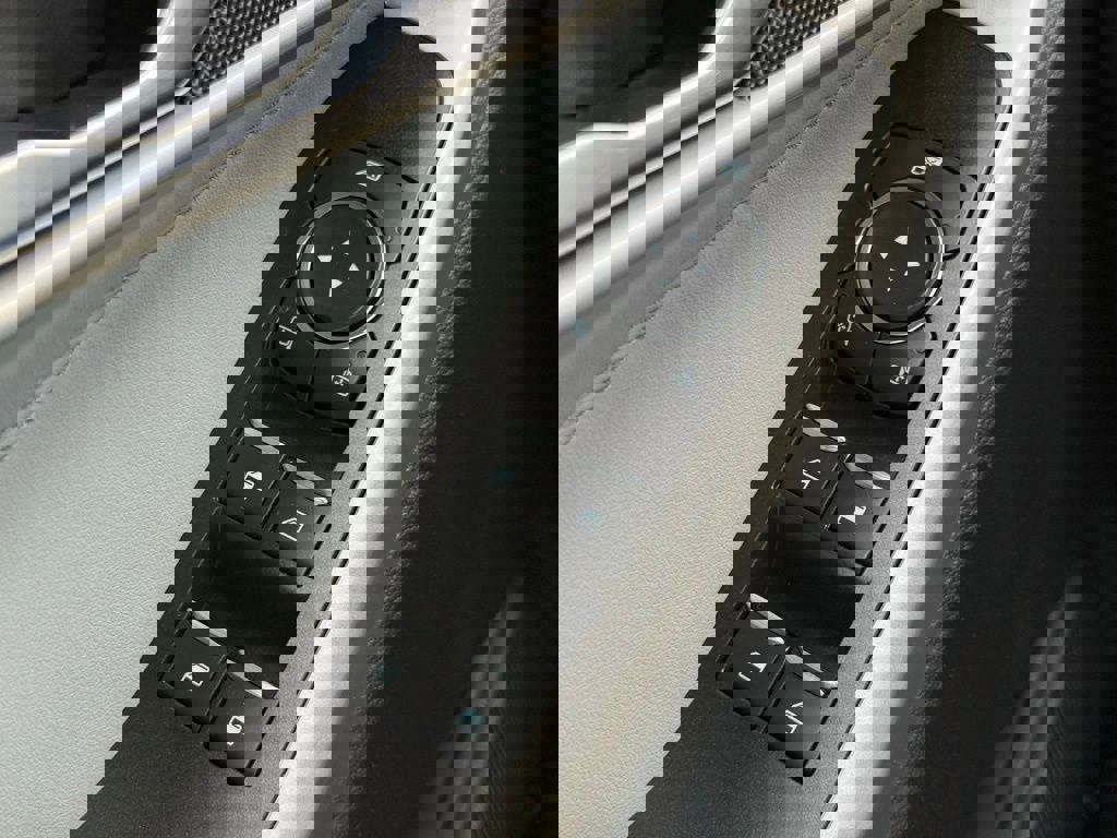 Certified 2022 Ford Explorer XLT w/ Equipment Group 202A image 20