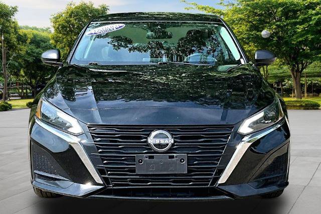 Used 2024 Nissan Altima 2.5 SV FWD image 3