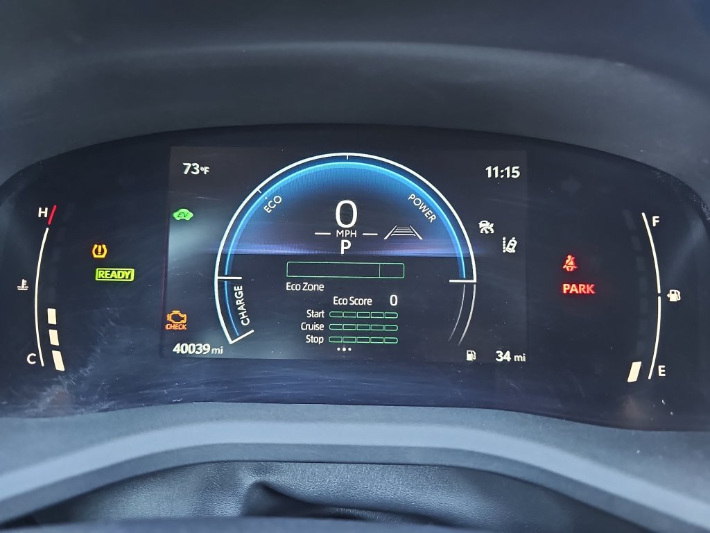 Used 2025 Toyota Camry LE FWD image 18