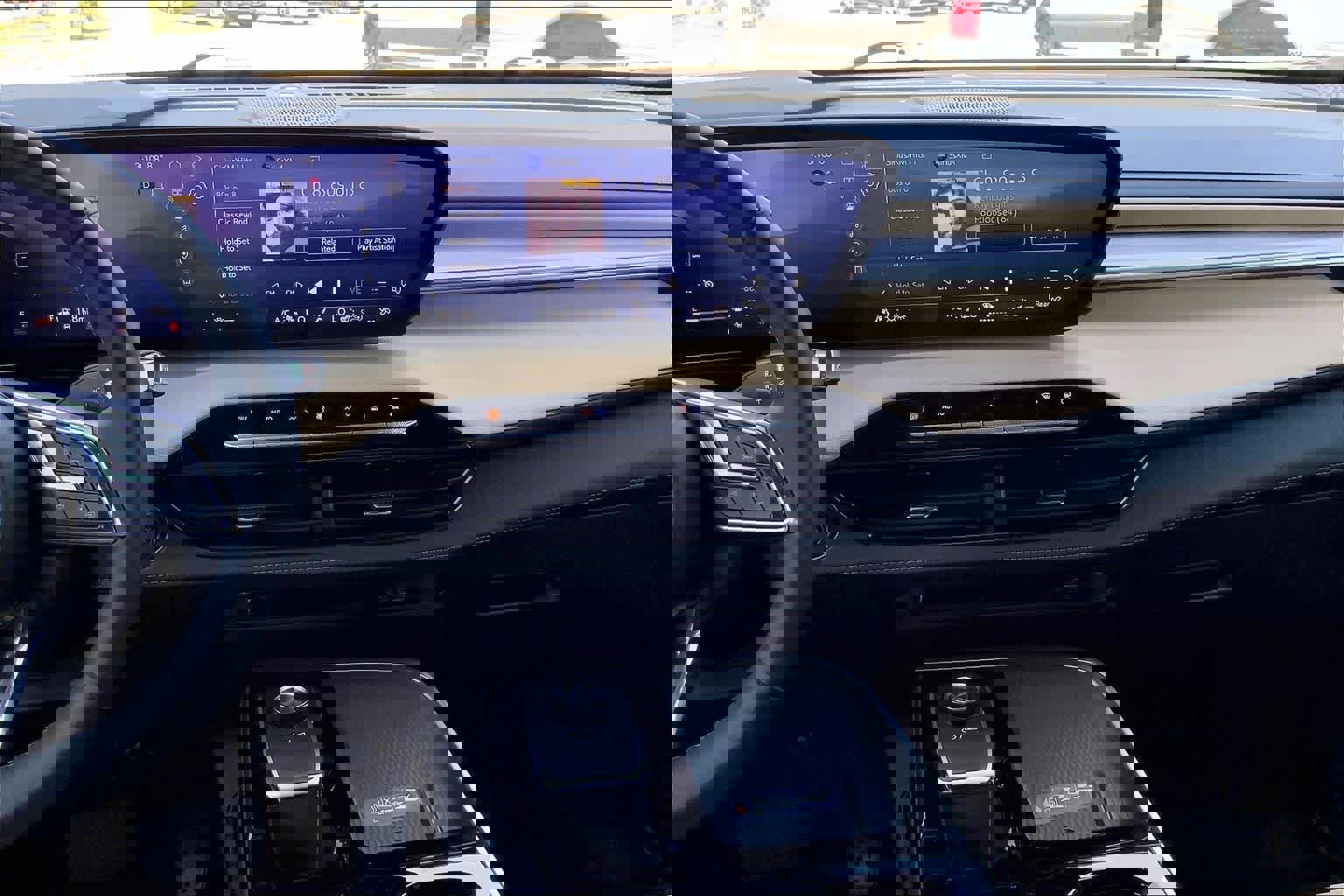 Used 2025 Buick Enclave Preferred FWD image 9