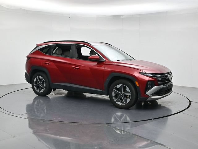 Used 2025 Hyundai Tucson SEL FWD image 3