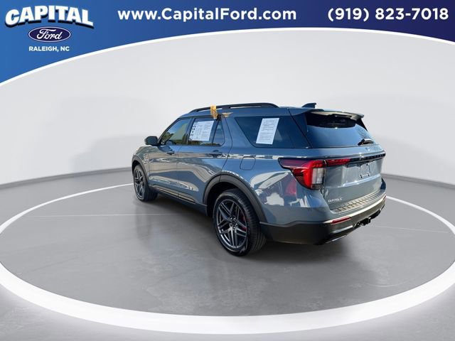 Certified 2025 Ford Explorer ST-Line w/ Premium Package image 4