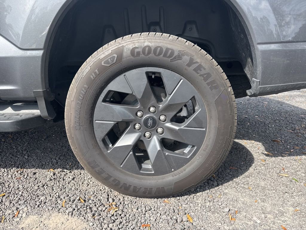 Certified 2025 Ford F150 Lightning Flash image 18