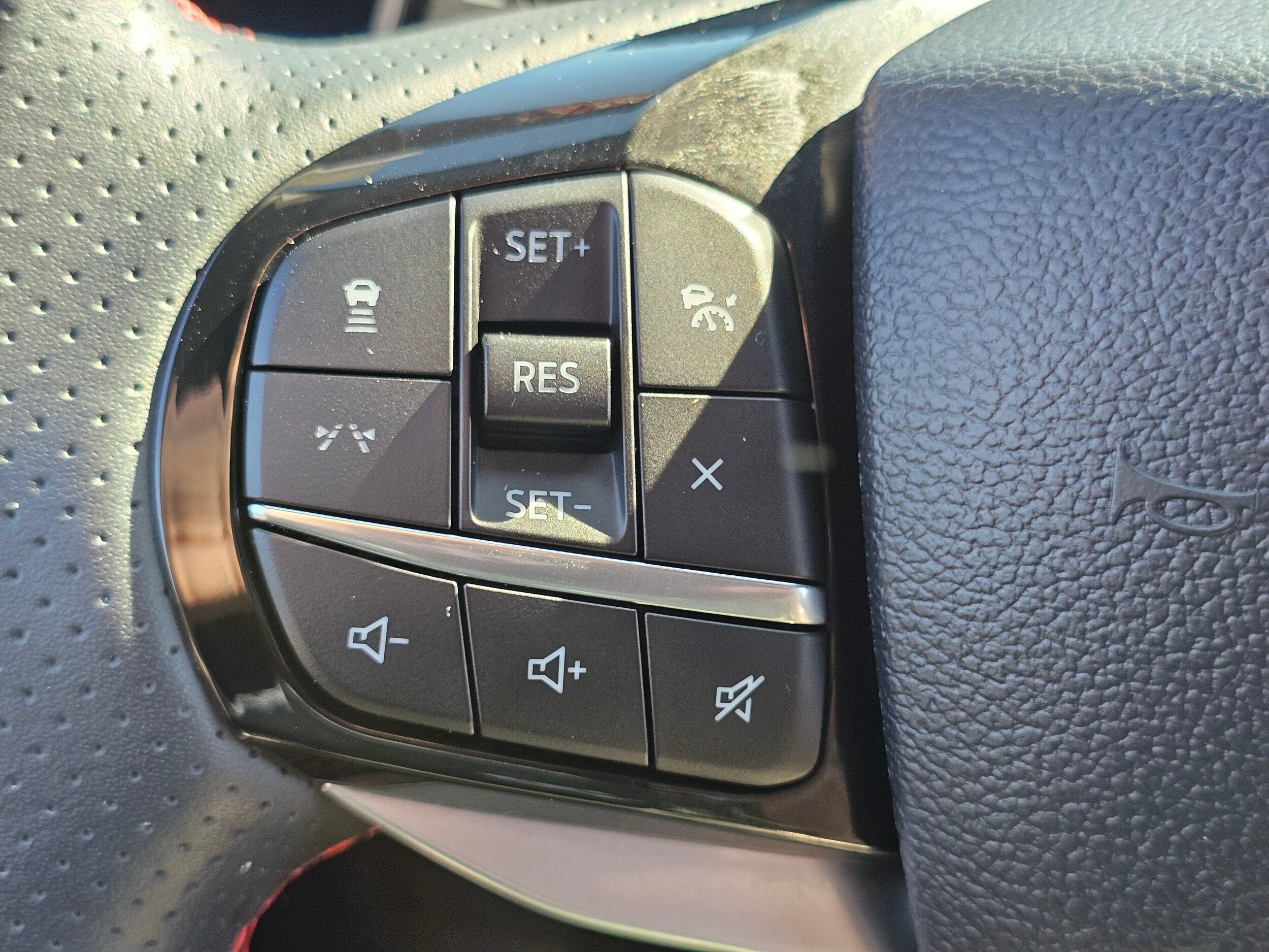 Certified 2025 Ford Explorer ST w/ Sun And Sound Package AWD/4WD image 25