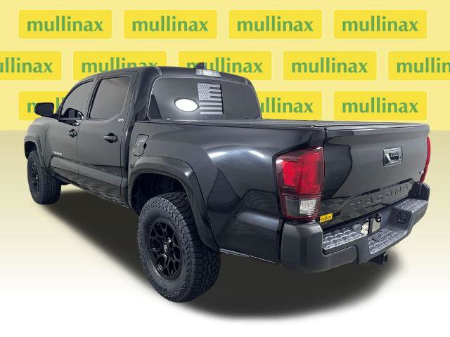 Used 2021 Toyota Tacoma SR5 RWD image 11