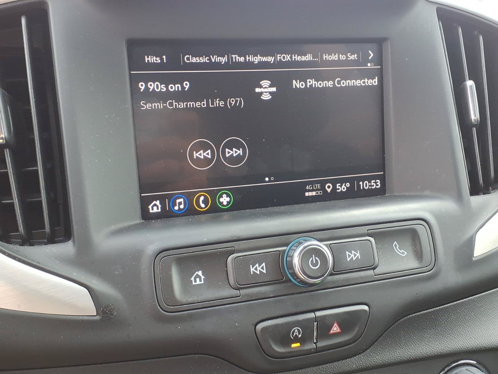 Used 2024 GMC Terrain SLE w/ Driver Convenience Package FWD image 6