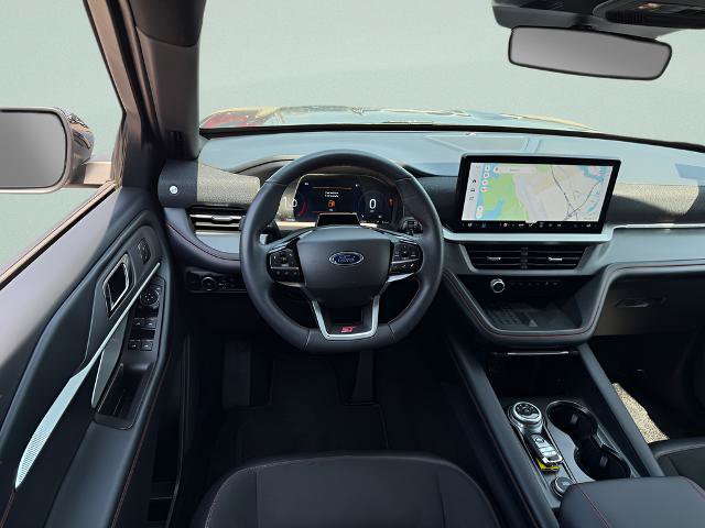 Certified 2025 Ford Explorer ST AWD/4WD image 7