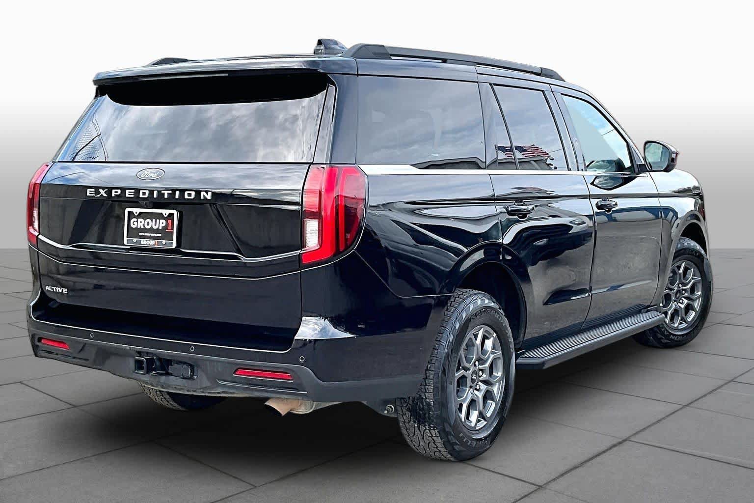 Certified 2025 Ford Expedition Active RWD image 13