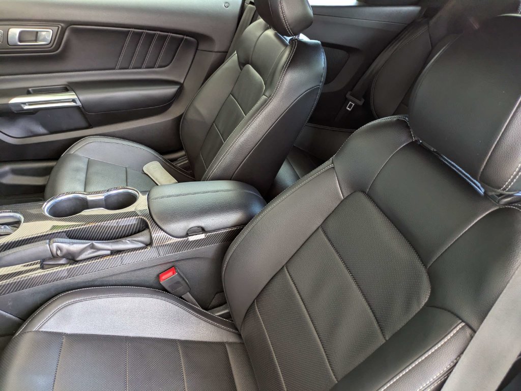 Certified 2022 Ford Mustang Premium RWD image 15