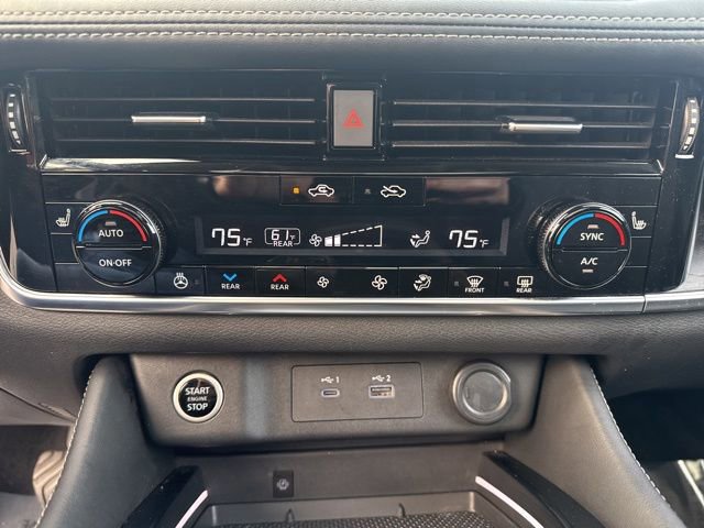 Used 2021 Nissan Rogue Platinum image 19